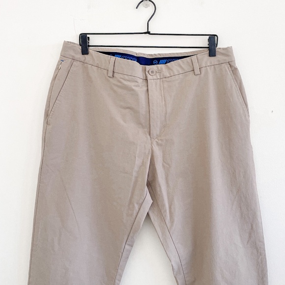 Vineyard Vines On The Go Performance Chino Khaki 36x32 - Picture 5 of 9